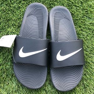 nike waterproof slides